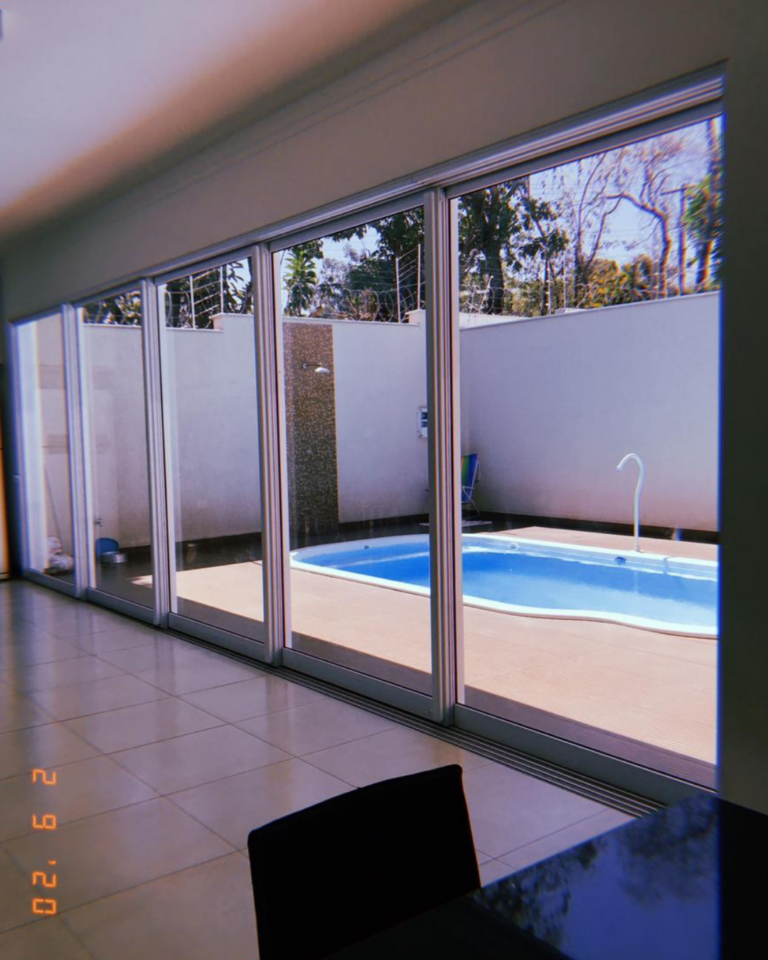 Home social media alÚmyna (3)